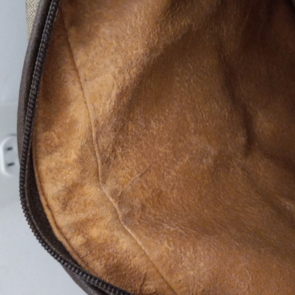 Authentic Vintage Gucci Interlocking GG Monogram Supreme Crossbody Bag - Picture 10 of 11